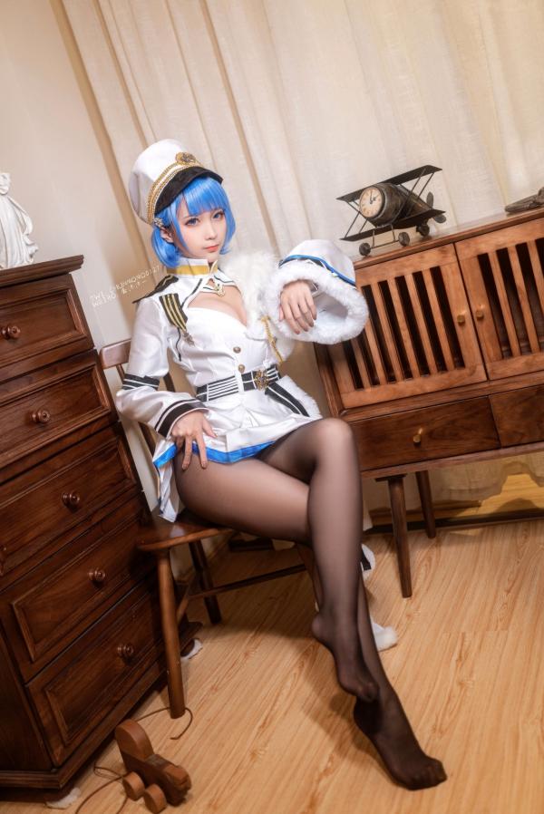 蠢沫沫   蠢沫沫-086-恰巴耶夫原皮：绝美高颜值Coser，完美驾驭海军制服，展示极致诱惑黑丝美腿，画面养眼！第21张图片