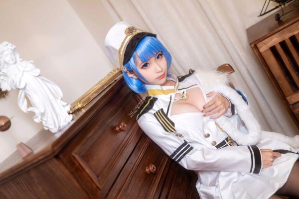 蠢沫沫   蠢沫沫-086-恰巴耶夫原皮：绝美高颜值Coser，完美驾驭海军制服，展示极致诱惑黑丝美腿，画面养眼！第26张图片