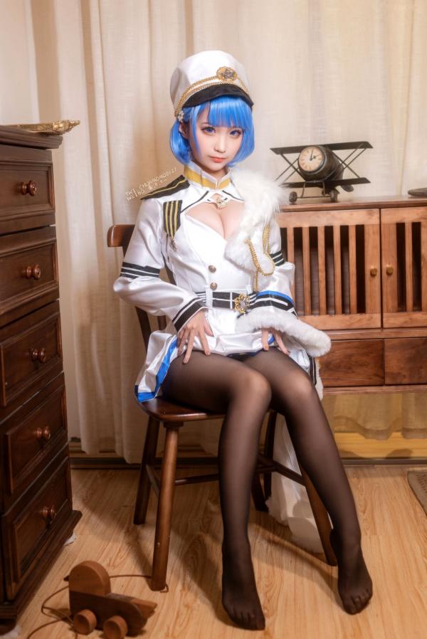 蠢沫沫   蠢沫沫-086-恰巴耶夫原皮：绝美高颜值Coser，完美驾驭海军制服，展示极致诱惑黑丝美腿，画面养眼！第29张图片