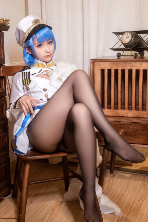蠢沫沫   蠢沫沫-086-恰巴耶夫原皮：绝美高颜值Coser，完美驾驭海军制服，展示极致诱惑黑丝美腿，画面养眼！第30张图片