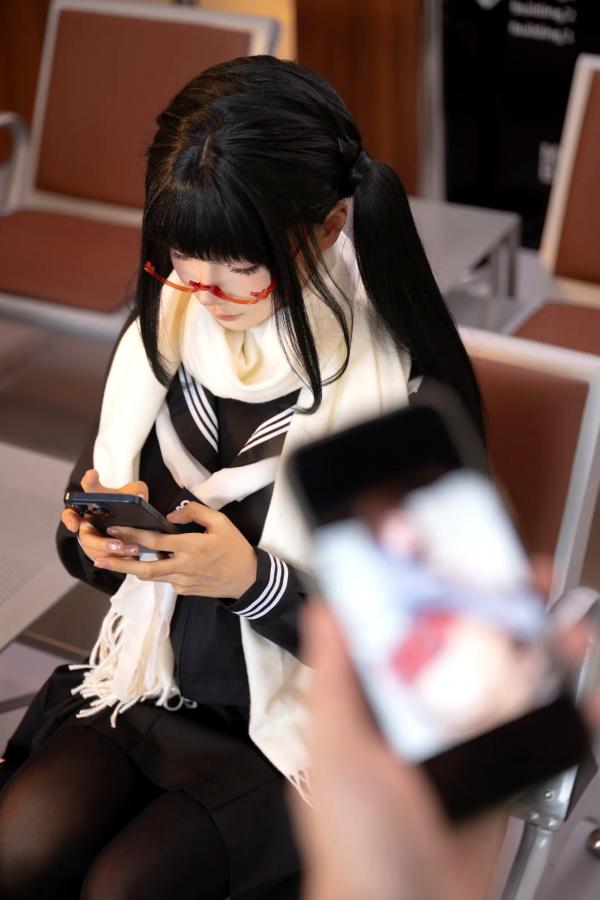 蠢沫沫   蠢沫沫私房大尺度写真：甜欲制服诱惑，极致身材展现 [150P]第3张图片