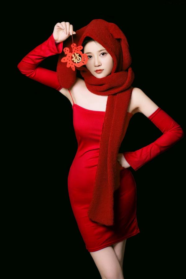 年年Nnian 年年  年年Nnian-拜年兔，红色兔女郎主题私房，春节喜庆性感诱惑女神写真第27张图片
