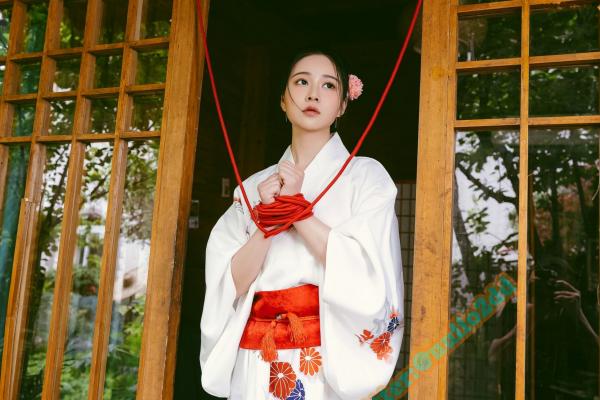 年年Nnian 年年  年年-以爱之名：唯美日式和风，束缚艺术与极致私房诱惑，静谧木屋下的魅惑瞬间第16张图片