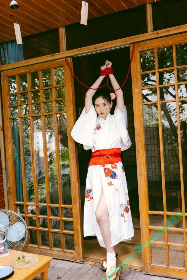 年年Nnian 年年  年年-以爱之名：唯美日式和风，束缚艺术与极致私房诱惑，静谧木屋下的魅惑瞬间第18张图片
