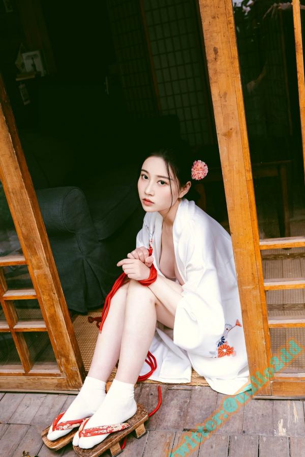 年年Nnian 年年  年年-以爱之名：唯美日式和风，束缚艺术与极致私房诱惑，静谧木屋下的魅惑瞬间第26张图片