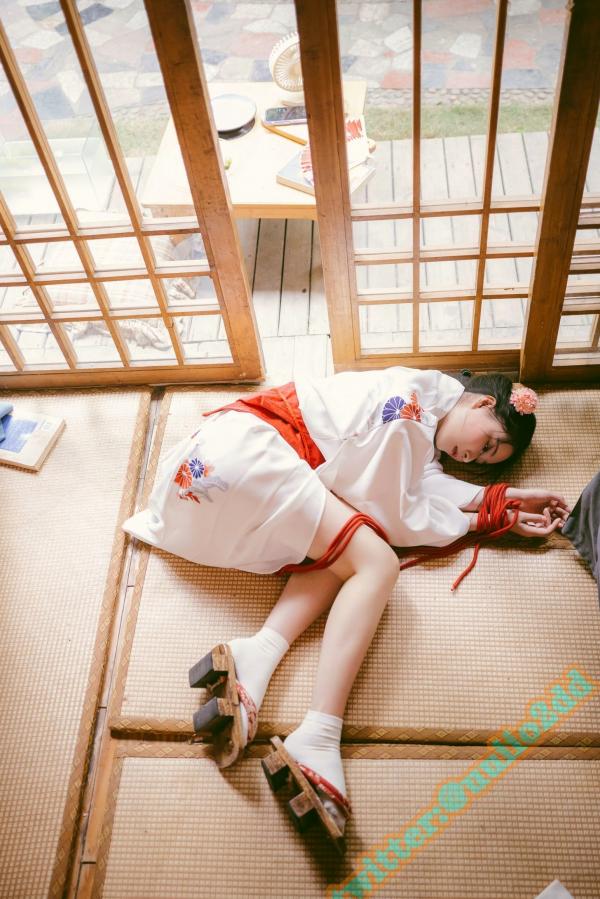年年Nnian 年年  年年-以爱之名：唯美日式和风，束缚艺术与极致私房诱惑，静谧木屋下的魅惑瞬间第37张图片