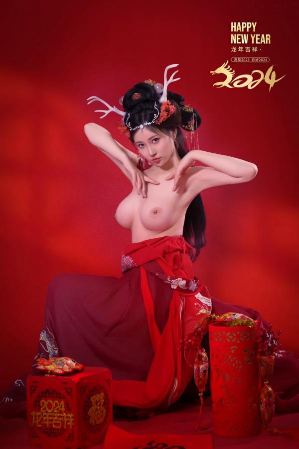 年年Nnian 年年  年年-新年快乐-2024龙年新春大尺度私房照-古风红色性感女神第25张图片