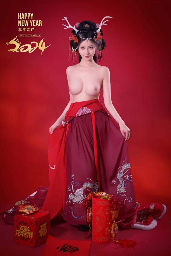 年年Nnian 年年  年年-新年快乐-2024龙年新春大尺度私房照-古风红色性感女神第26张图片