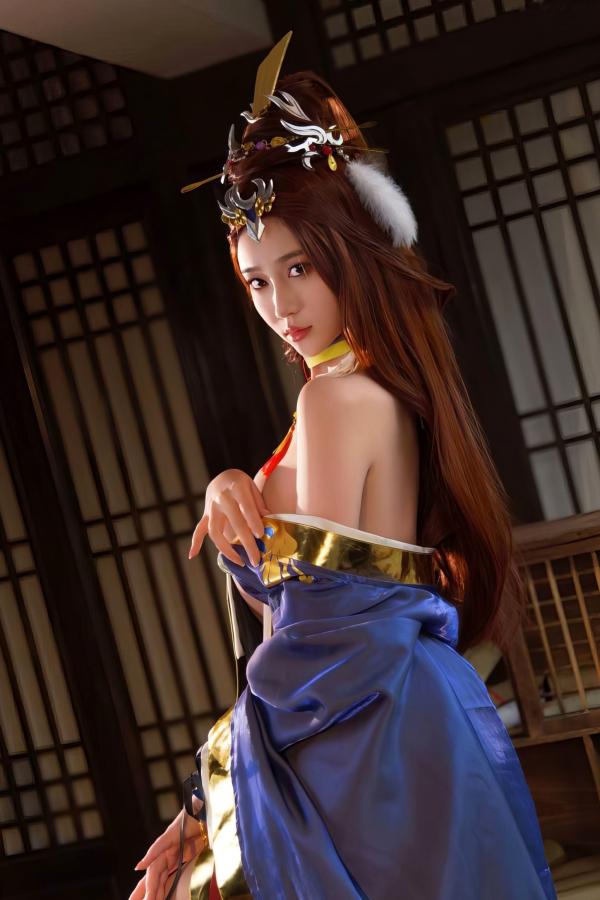 年年Nnian 年年  年年-蔡文姬古风Cosplay私房大尺度写真，古典雅室背景下的极致诱惑展现第38张图片