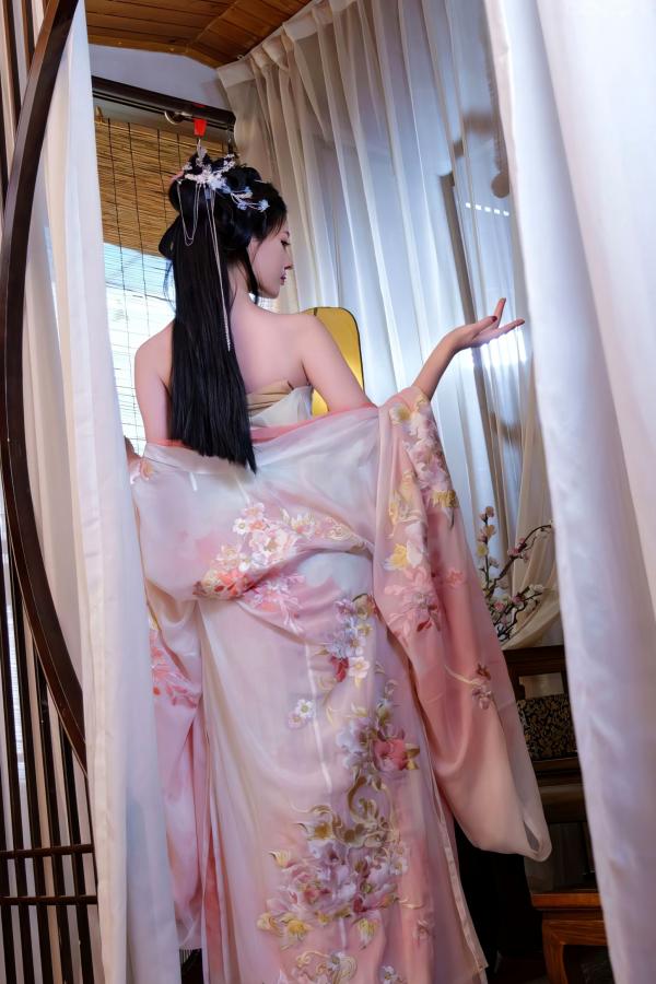 年年Nnian 年年  年年-霓裳：国风古韵唯美大片，极致迷人私房艺术写真第4张图片