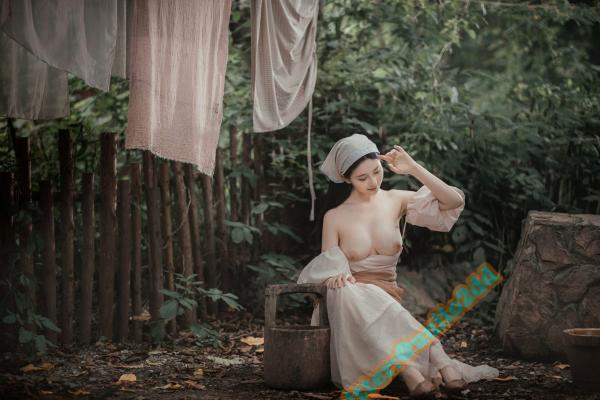 年年Nnian 年年  年年-三沐三熏：户外田园复古风格，清纯农家少女与大尺度私房诱惑写真第22张图片