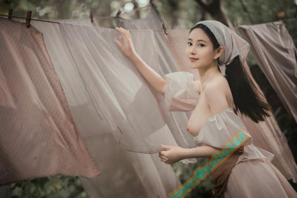 年年Nnian 年年  年年-三沐三熏：户外田园复古风格，清纯农家少女与大尺度私房诱惑写真第26张图片