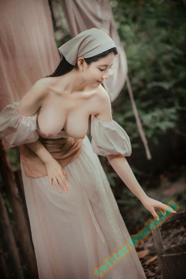 年年Nnian 年年  年年-三沐三熏：户外田园复古风格，清纯农家少女与大尺度私房诱惑写真第28张图片
