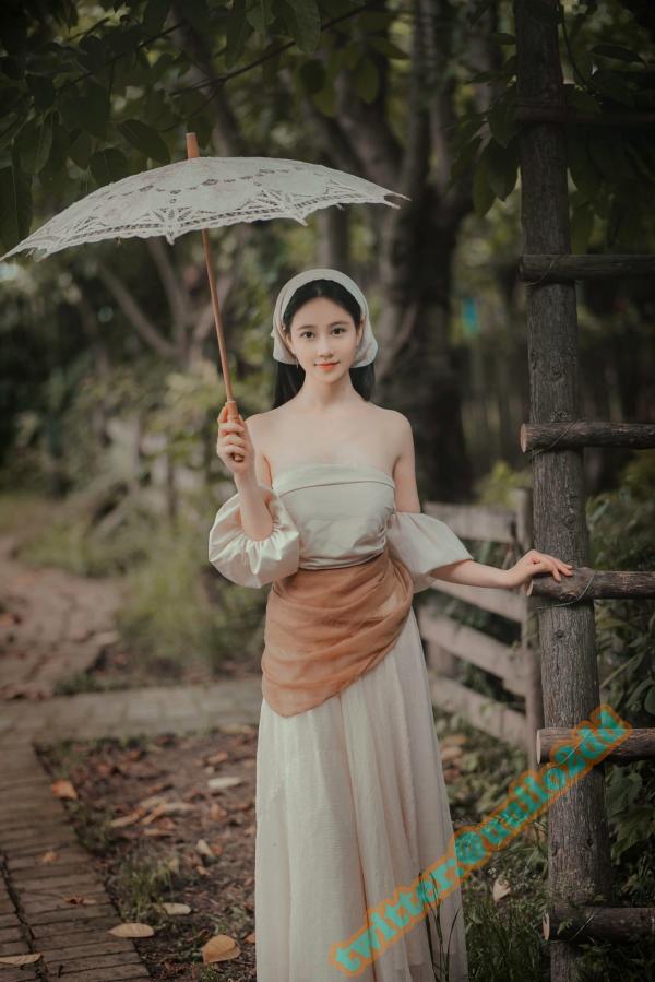 年年Nnian 年年  年年-三沐三熏：户外田园复古风格，清纯农家少女与大尺度私房诱惑写真第48张图片