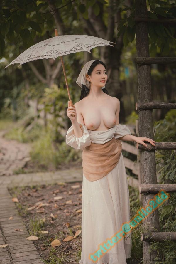 年年Nnian 年年  年年-三沐三熏：户外田园复古风格，清纯农家少女与大尺度私房诱惑写真第51张图片