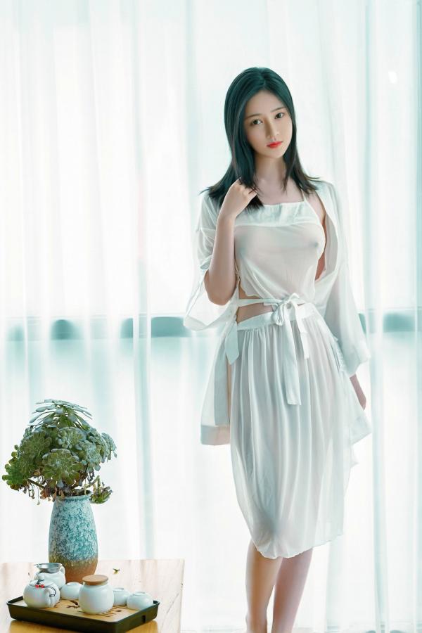 年年Nnian 年年  年年-么么茶：唯美居家茶艺写真，清纯气质与诱惑薄纱的碰撞，简约唯美，尽显曼妙身姿第1张图片