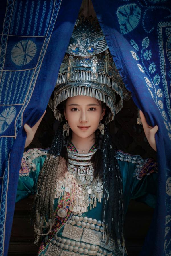 年年Nnian 年年  年年Nnian-苗疆女孩第16张图片