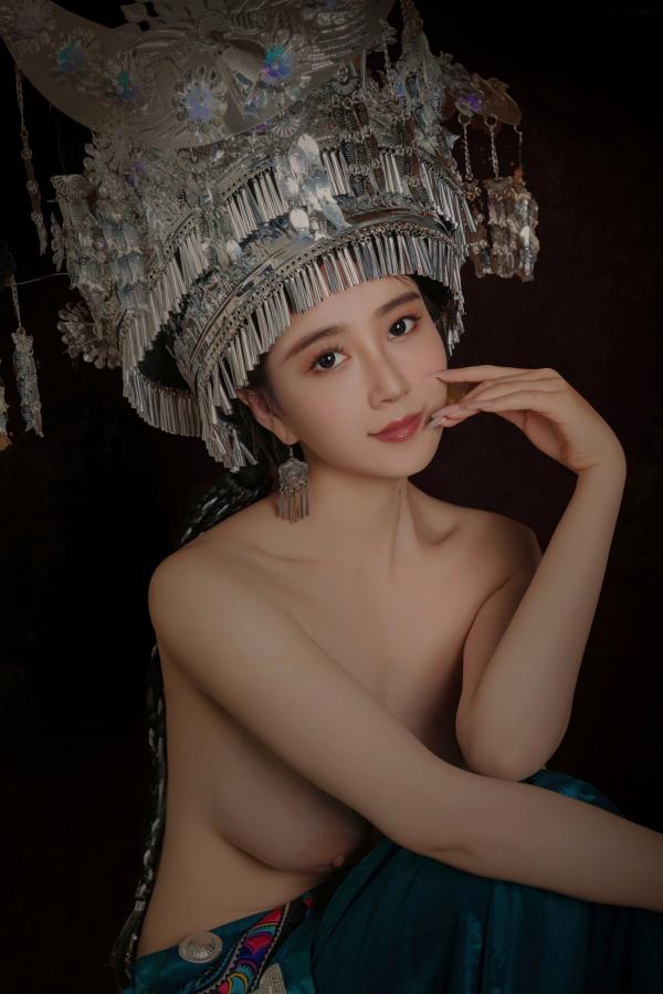 年年Nnian 年年  年年Nnian-苗疆女孩第29张图片