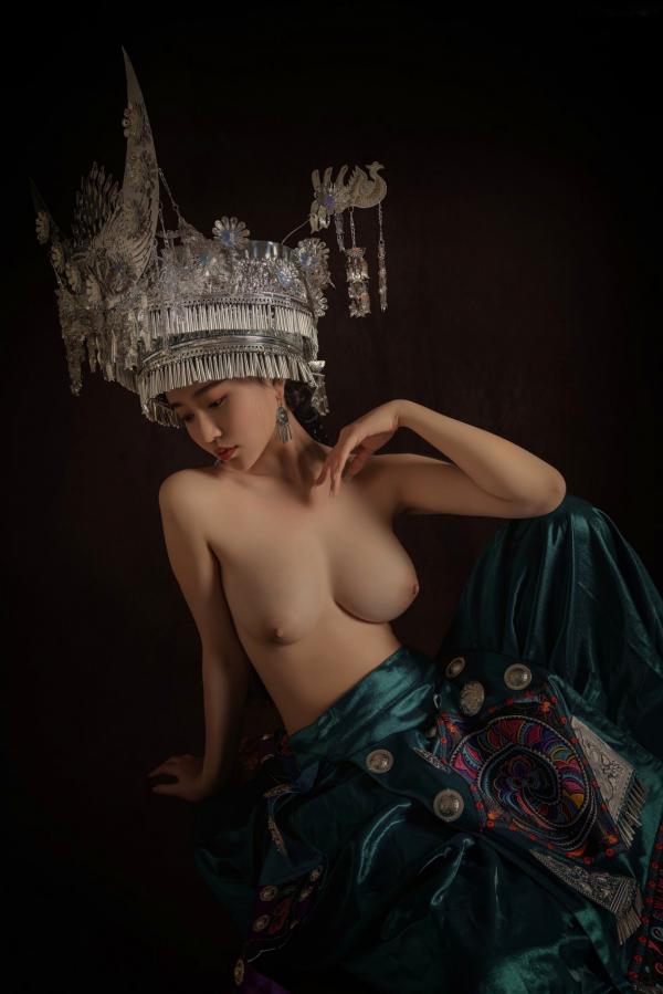 年年Nnian 年年  年年Nnian-苗疆女孩第35张图片