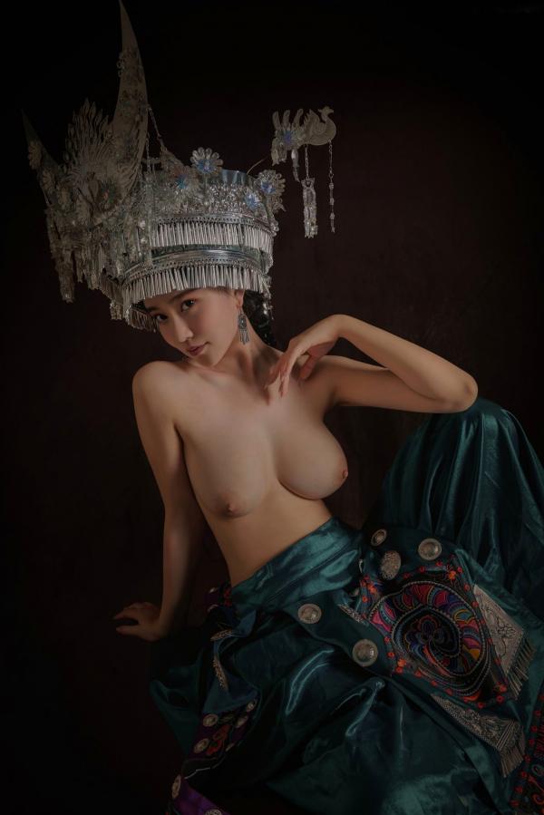 年年Nnian 年年  年年Nnian-苗疆女孩第36张图片