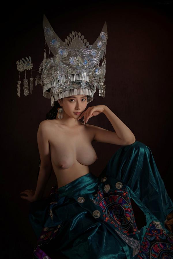 年年Nnian 年年  年年Nnian-苗疆女孩第38张图片