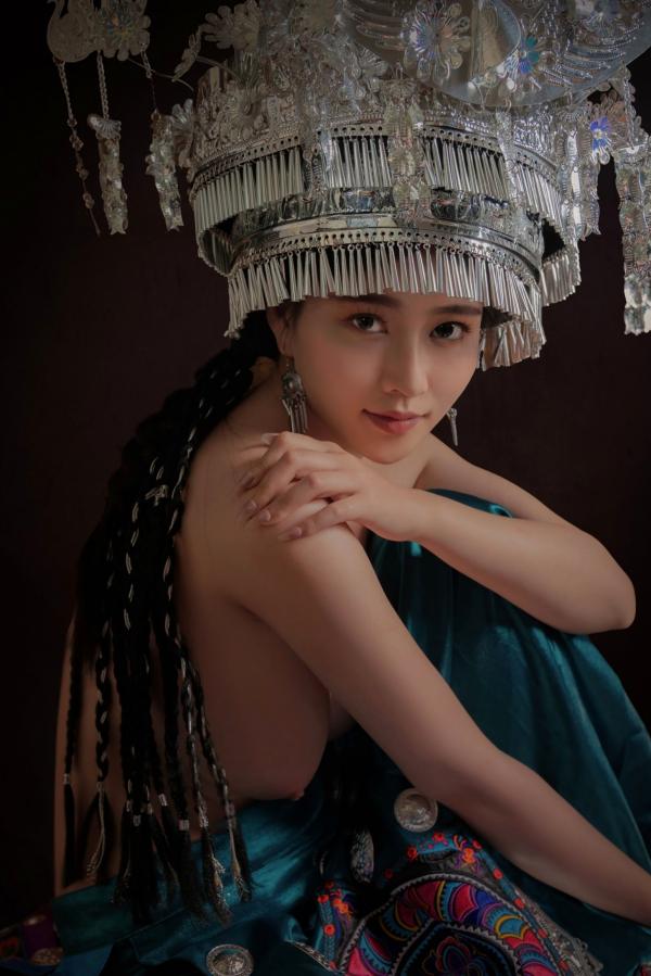 年年Nnian 年年  年年Nnian-苗疆女孩第39张图片