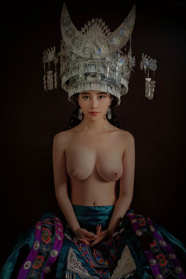 年年Nnian 年年  年年Nnian-苗疆女孩第41张图片