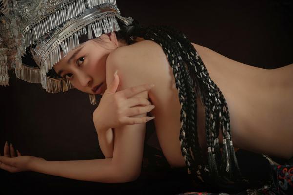 年年Nnian 年年  年年Nnian-苗疆女孩第44张图片