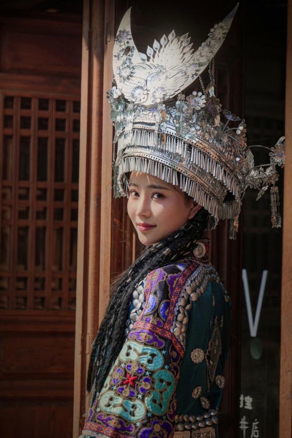 年年Nnian 年年  年年Nnian-苗疆女孩第49张图片