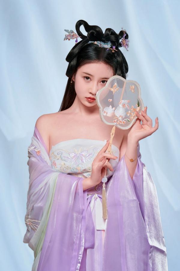 年年Nnian 年年  年年Nnian-春日之時：古风汉服温婉美人，唯美艺术私房视觉盛宴第3张图片