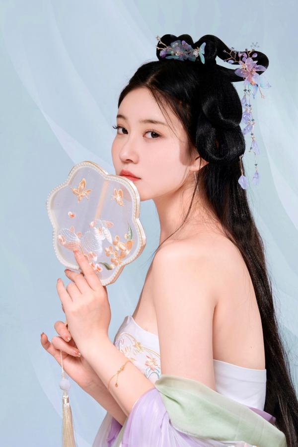 年年Nnian 年年  年年Nnian-春日之時：古风汉服温婉美人，唯美艺术私房视觉盛宴第14张图片