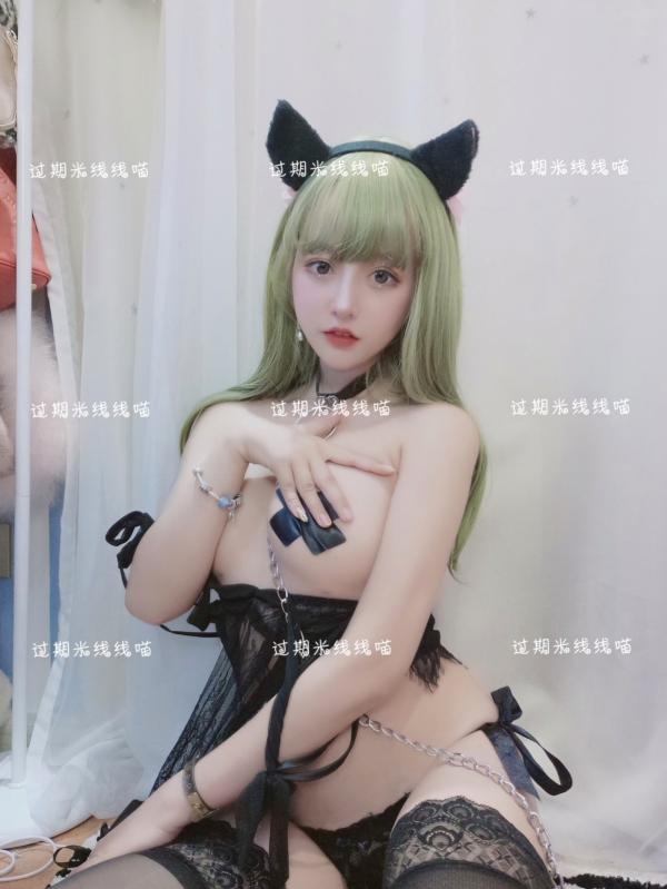 过期米线线喵   过期米线线喵-022-绿色头发猫娘COS，大胆蕾丝内衣诱惑室内私房照第1张图片