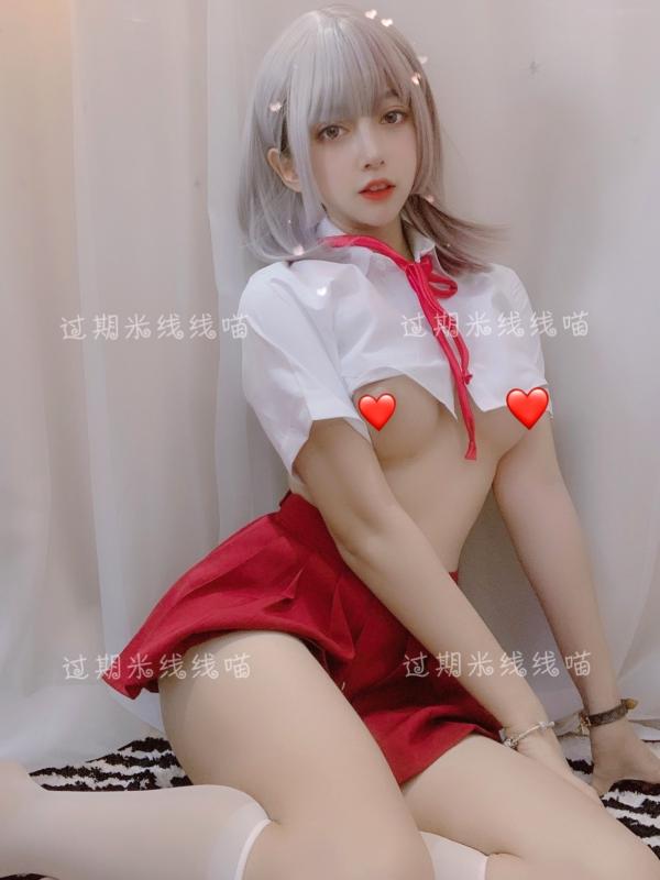 过期米线线喵   过期米线线喵-红色JK私房写真，大胆尺度角色扮演，极致性感诱惑视觉盛宴第10张图片