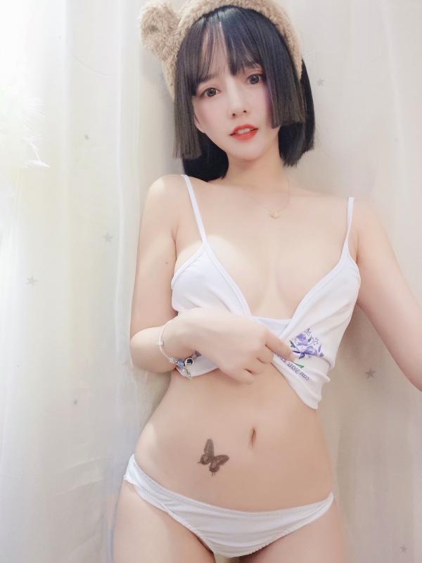 过期米线线喵   过期米线线喵超火私房大尺度写真，性感内衣与黑丝诱惑视觉盛宴第49张图片