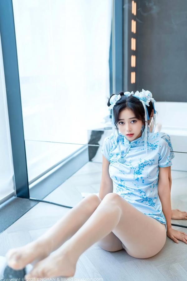 时安安Camellia 时安安  [XINGYAN]星颜社 2025.10.22 Vol.414 时安安：旗袍女仆装扮，白嫩丝袜诱惑，绝美曲线写真第57张图片
