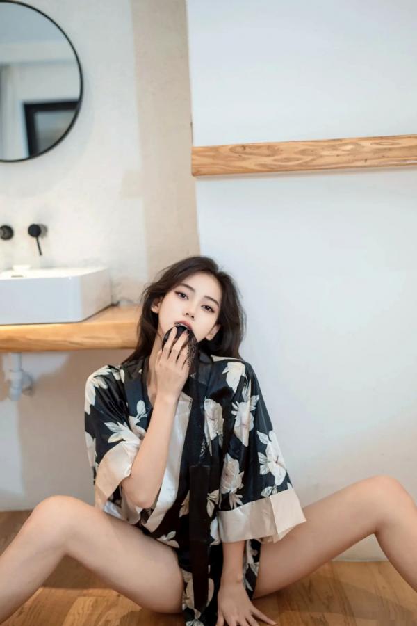 时安安Camellia 时安安  时安安 - 唯美花卉和服私房写真，极致诱惑与室内魅影 [90P]第38张图片