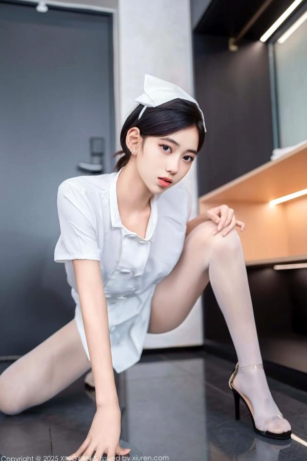 时安安Camellia 时安安  [XINGYAN]星颜社 2025.07.17 Vol.371 时安安：极致护士制服诱惑，透亮白丝私房写真，性感与清纯的完美演绎 [76P]第19张图片