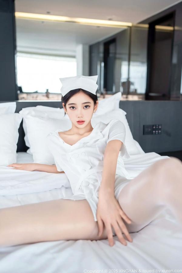 时安安Camellia 时安安  [XINGYAN]星颜社 2025.07.17 Vol.371 时安安：极致护士制服诱惑，透亮白丝私房写真，性感与清纯的完美演绎 [76P]第36张图片