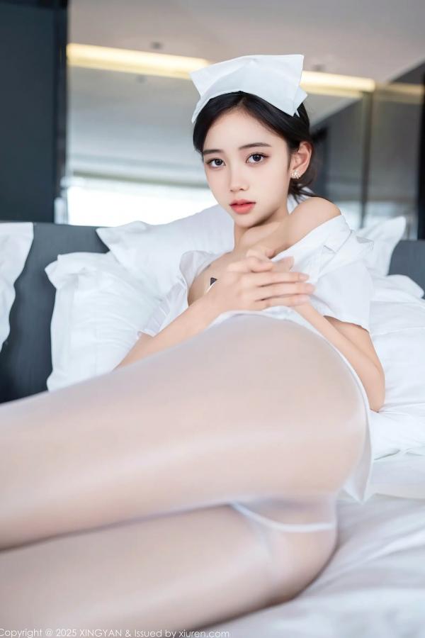 时安安Camellia 时安安  [XINGYAN]星颜社 2025.07.17 Vol.371 时安安：极致护士制服诱惑，透亮白丝私房写真，性感与清纯的完美演绎 [76P]第44张图片