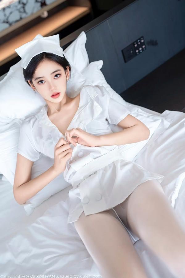 时安安Camellia 时安安  [XINGYAN]星颜社 2025.07.17 Vol.371 时安安：极致护士制服诱惑，透亮白丝私房写真，性感与清纯的完美演绎 [76P]第46张图片