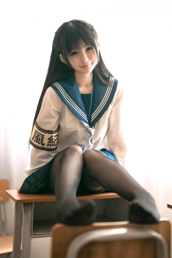 桜井宁宁 樱井宁宁  桜井宁宁-048-风纪委员：校园制服诱惑与黑丝角色扮演，演绎禁忌美学的极致性感写真第36张图片