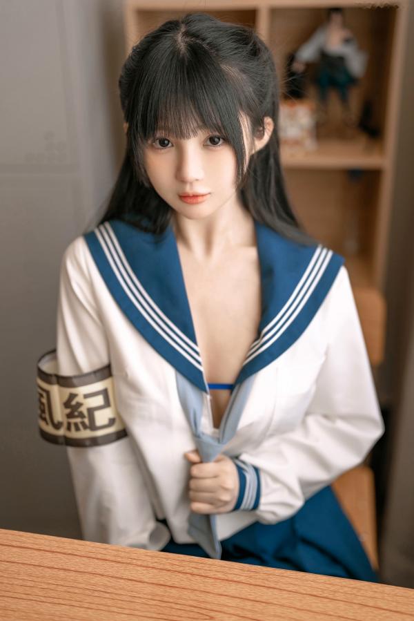 桜井宁宁 樱井宁宁  桜井宁宁-048-风纪委员：校园制服诱惑与黑丝角色扮演，演绎禁忌美学的极致性感写真第46张图片