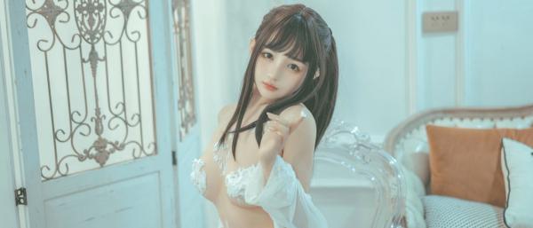 桜井宁宁 樱井宁宁  桜井宁宁-038-叫兽的恶作剧兄妹篇：清纯校服与性感蕾丝内衣私房照，演绎极致少女诱惑第40张图片
