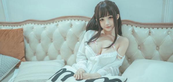 桜井宁宁 樱井宁宁  桜井宁宁-038-叫兽的恶作剧兄妹篇：清纯校服与性感蕾丝内衣私房照，演绎极致少女诱惑第117张图片