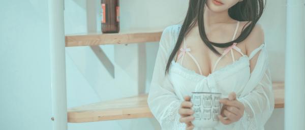桜井宁宁 樱井宁宁  桜井宁宁-038-叫兽的恶作剧兄妹篇：清纯校服与性感蕾丝内衣私房照，演绎极致少女诱惑第125张图片