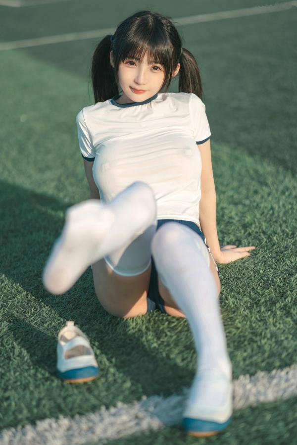 桜井宁宁 樱井宁宁  桜井宁宁-体操服系列-地下车库大尺度私房写真，清纯童颜展现极致性感诱惑第19张图片