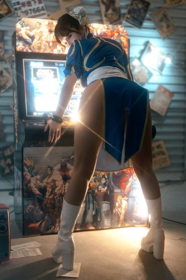 桜井宁宁 樱井宁宁  桜井宁宁-电玩春丽Cosplay，极品女神还原经典，极致身材尽显诱惑魅力第4张图片