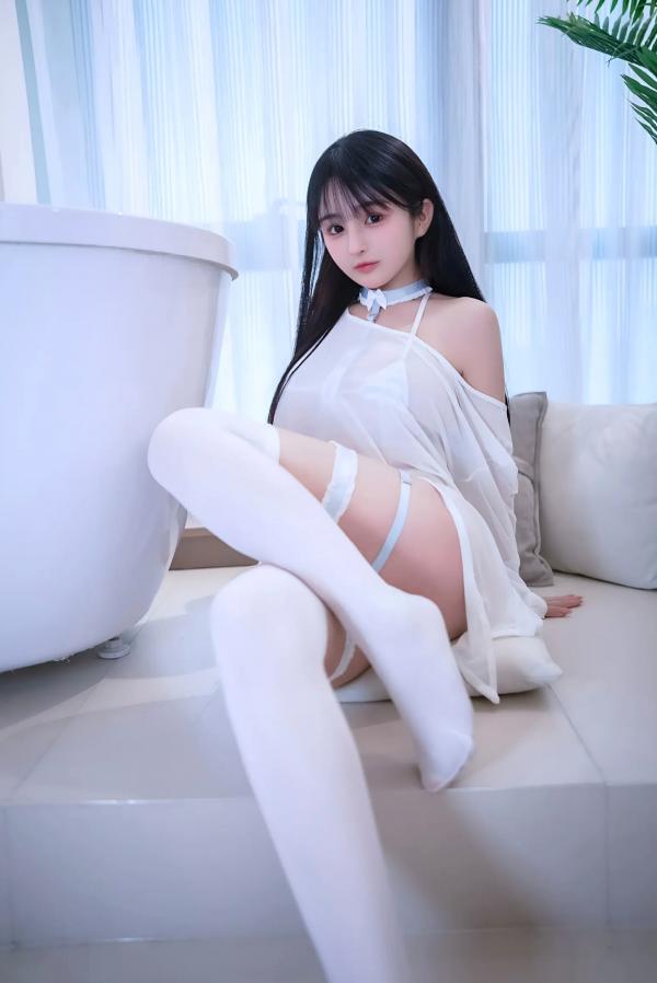 桜井宁宁 樱井宁宁  桜井宁宁 - 软萌与诱惑的极致碰撞，清纯童颜下的极致美肌，精致私房内衣写真系列第5张图片