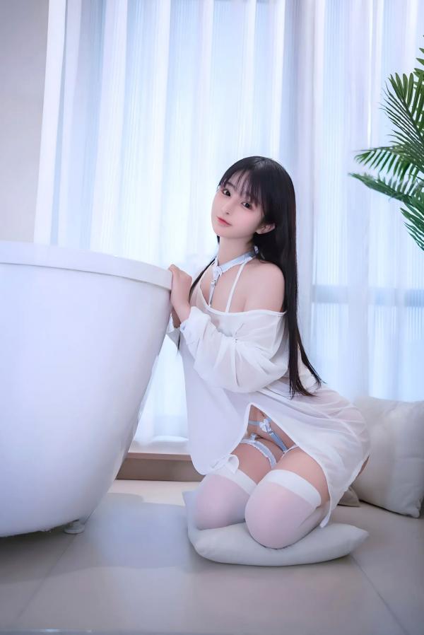 桜井宁宁 樱井宁宁  桜井宁宁 - 软萌与诱惑的极致碰撞，清纯童颜下的极致美肌，精致私房内衣写真系列第6张图片