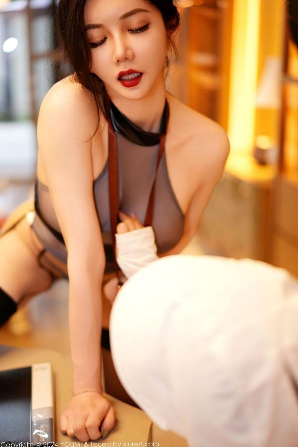 心妍小公主 李妍曦  YouMi尤蜜荟-1071-心妍小公主-黑色极致诱惑写真、黑丝私房美图、大尺度福利第31张图片